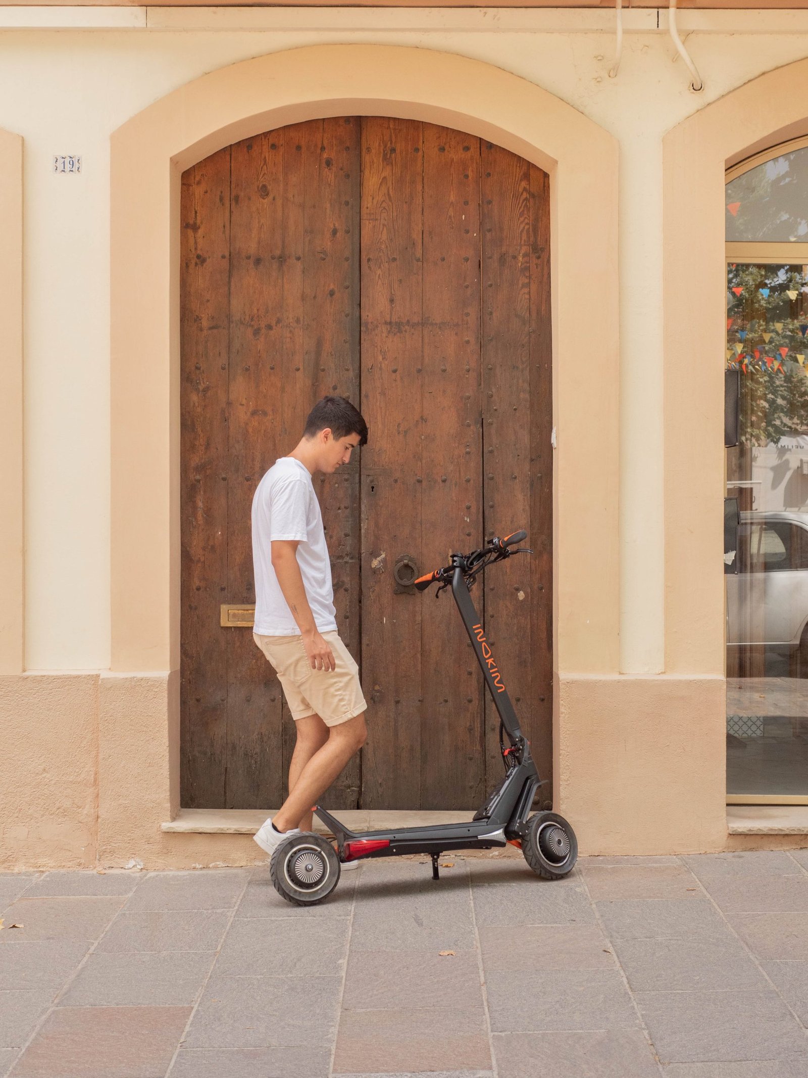 P1244692 min scaled 1